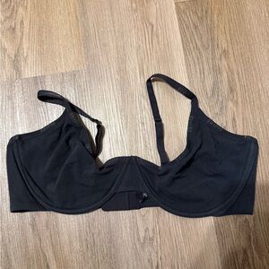 SKIMS Black Unlined Demi Underwire Bra